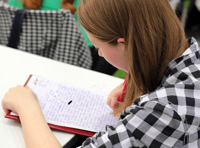 夢(mèng)見(jiàn)高中同學(xué)