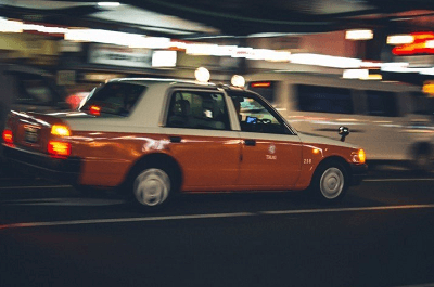 夢(mèng)見坐出租車